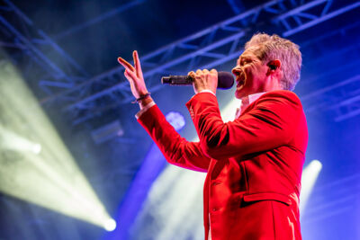 Christoff @ Gentse Feesten 2022 - Sint Baafsplein, picture 6, photographed by Dimitri Vanlommel - FrontView Magazine
