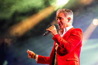 Christoff @ Gentse Feesten 2022 - Sint Baafsplein, picture 14, photographed by Dimitri Vanlommel - FrontView Magazine