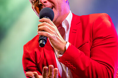 Christoff @ Gentse Feesten 2022 - Sint Baafsplein, picture 16, photographed by Dimitri Vanlommel - FrontView Magazine