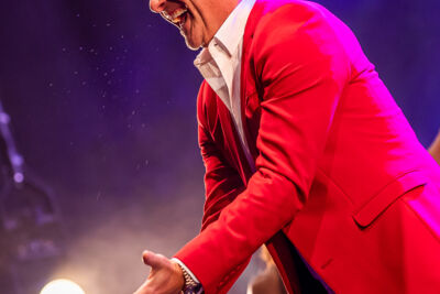 Christoff @ Gentse Feesten 2022 - Sint Baafsplein, picture 19, photographed by Dimitri Vanlommel - FrontView Magazine