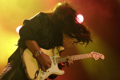 Yngwie Malmsteen @ 013, picture 4, photographed by Bianca van Barneveld - FrontView Magazine