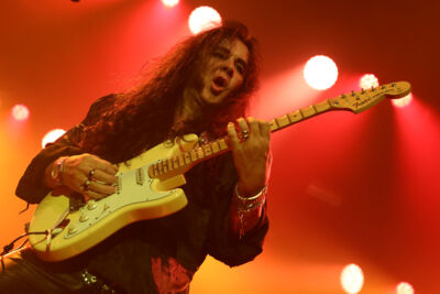Yngwie Malmsteen @ 013, picture 15, photographed by Bianca van Barneveld - FrontView Magazine