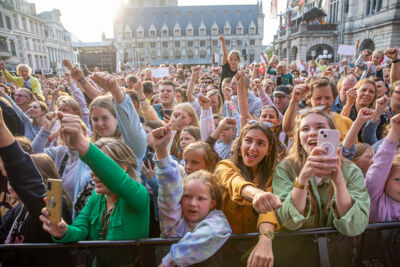 Camille @ Sint-Baafsplein - Gentse Feesten, picture 1, photographed by Dimitri Vanlommel - FrontView Magazine