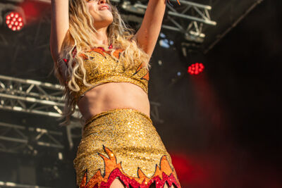 Camille @ Sint-Baafsplein - Gentse Feesten, picture 10, photographed by Dimitri Vanlommel - FrontView Magazine