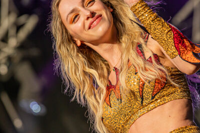 Camille @ Sint-Baafsplein - Gentse Feesten, picture 11, photographed by Dimitri Vanlommel - FrontView Magazine