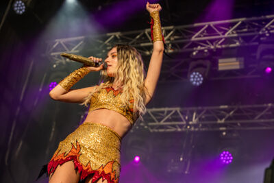 Camille @ Sint-Baafsplein - Gentse Feesten, picture 13, photographed by Dimitri Vanlommel - FrontView Magazine