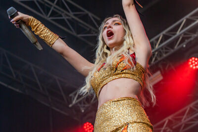 Camille @ Sint-Baafsplein - Gentse Feesten, picture 22, photographed by Dimitri Vanlommel - FrontView Magazine