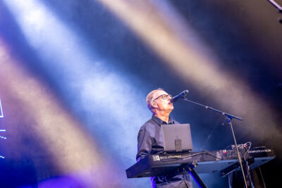 OMD @ Beleuvenissen, picture 2, photographed by Kurt Jacobs - FrontView Magazine