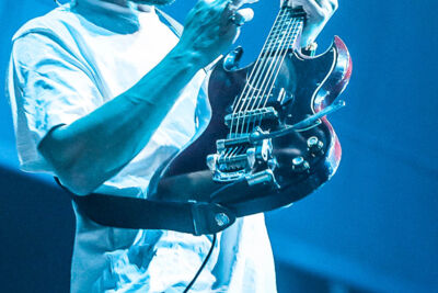White Lies @ suikerrock, foto 9, foto's door Gert Daemen - FrontView Magazine