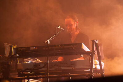 White Lies @ suikerrock, foto 11, foto's door Gert Daemen - FrontView Magazine