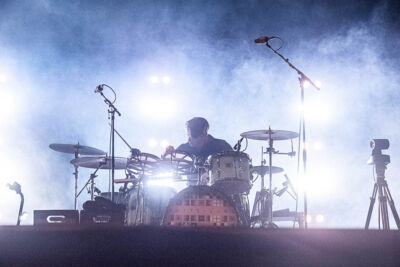 White Lies @ suikerrock, foto 15, foto's door Gert Daemen - FrontView Magazine