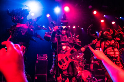 Gwar @ 013, picture 2, photographed by Sandra Van Watermeulen - FrontView Magazine