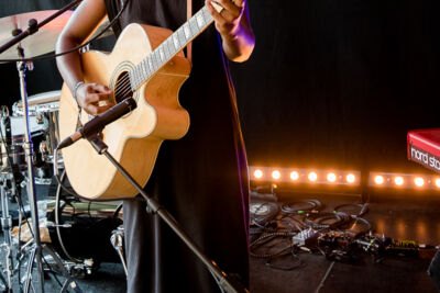 Porcelain ID @ M-idzomer, picture 2, photographed by Jürgen Bruynooghe - FrontView Magazine