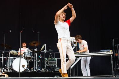 Compact Disk Dummies @ Suikerrock, picture 14, photographed by Luc Klinckaert - FrontView Magazine