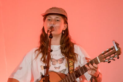 Camille Camille @ M-idzomer, picture 8, photographed by Jürgen Bruynooghe - FrontView Magazine