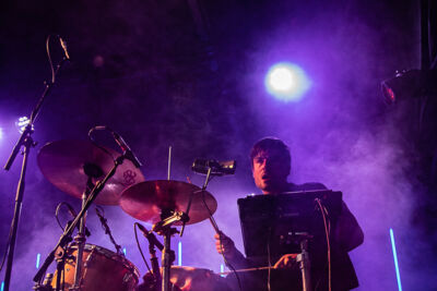 Intergalactic Lovers @ M-idzomer, picture 3, photographed by Jürgen Bruynooghe - FrontView Magazine