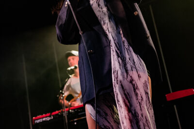 Intergalactic Lovers @ M-idzomer, picture 21, photographed by Jürgen Bruynooghe - FrontView Magazine