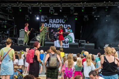Radio Oorwoud @ Sfinks Mixed 2022, picture 2, photographed by Marc Verdonck - FrontView Magazine