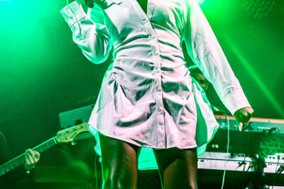 Grace Khuabi (The Voice Van Vlaanderen) @ Hans Francken Invites, foto 9, foto's door Dimitri Vanlommel - FrontView Magazine