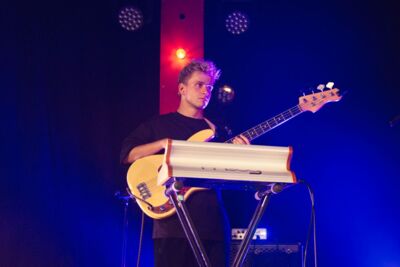 K.ZIA @ Dranouter Festival, picture 5, photographed by Luc Klinckaert - FrontView Magazine