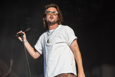 Bazart @ Nostalgie Beach Festival 2022, picture 1, photographed by Marc Verdonck - FrontView Magazine