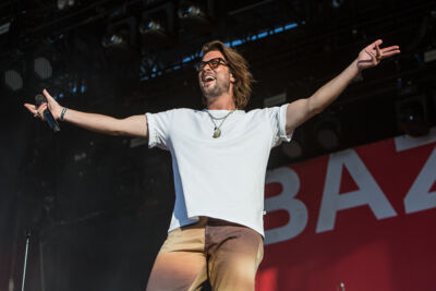 Bazart @ Nostalgie Beach Festival 2022, picture 8, photographed by Marc Verdonck - FrontView Magazine