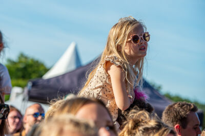 Camille @ Hans Francken Invites, picture 7, photographed by Dimitri Vanlommel - FrontView Magazine