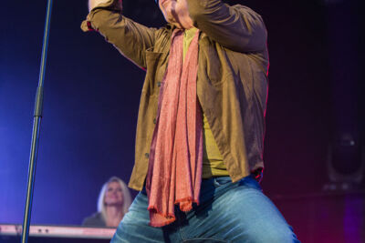 Simple Minds @ Nostalgie Beach Festival 2022, picture 2, photographed by Marc Verdonck - FrontView Magazine