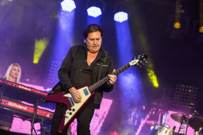 Simple Minds @ Nostalgie Beach Festival 2022, picture 11, photographed by Marc Verdonck - FrontView Magazine