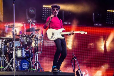 Simple Minds @ Nostalgie Beach Festival 2022, picture 14, photographed by Marc Verdonck - FrontView Magazine