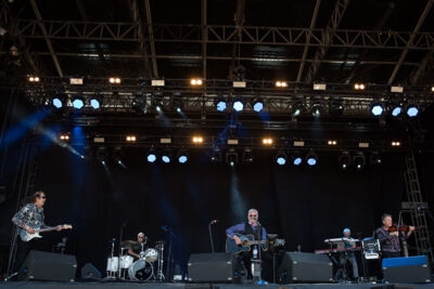 Steve Harley & Cockney Rebel @ Nostalgie Beach Festival 2022, picture 11, photographed by Marc Verdonck - FrontView Magazine