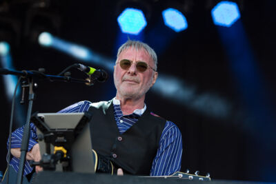 Steve Harley & Cockney Rebel @ Nostalgie Beach Festival 2022, picture 18, photographed by Marc Verdonck - FrontView Magazine