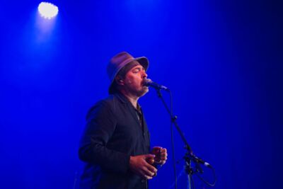Lenny & de Wespen / Coline & Toitoine / Tindersticks @ Dranouter Festival, picture 5, photographed by Luc Klinckaert - FrontView Magazine