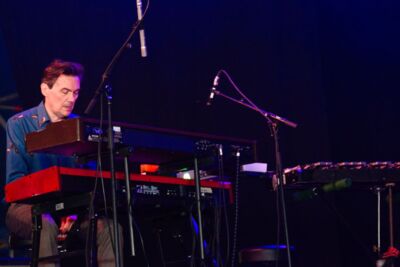 Lenny & de Wespen / Coline & Toitoine / Tindersticks @ Dranouter Festival, picture 6, photographed by Luc Klinckaert - FrontView Magazine
