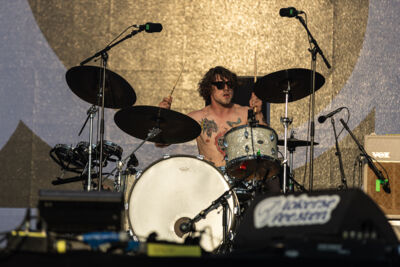 SONS @ Lokerse Feesten 2022, picture 11, photographed by David Johnson - FrontView Magazine