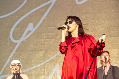 Sylvie Kreusch @ Lokerse Feesten, picture 8, photographed by Edwin Houdevelt - FrontView Magazine