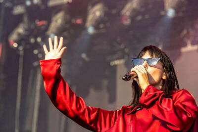 Sylvie Kreusch @ Lokerse Feesten, picture 10, photographed by Edwin Houdevelt - FrontView Magazine