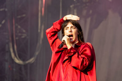 Sylvie Kreusch @ Lokerse Feesten, picture 20, photographed by Edwin Houdevelt - FrontView Magazine