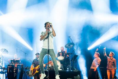 Clouseau @ De Lokerse Feesten 2022, picture 2, photographed by Gert Daemen - FrontView Magazine