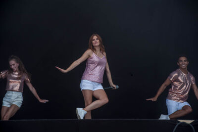 K3 @ Lokerse Feesten, picture 2, photographed by Gert Daemen - FrontView Magazine
