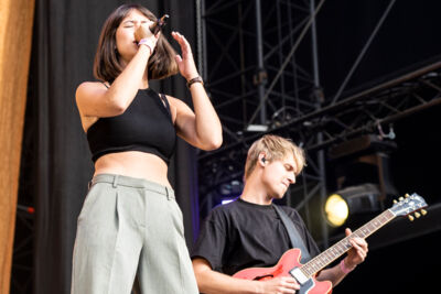 MEAU @ Lokerse Feesten 2022, picture 4, photographed by Claudia Guldentops - FrontView Magazine