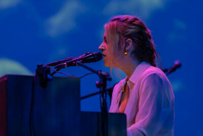 Agnes Obel @ 013, picture 5, photographed by David Johnson - FrontView Magazine