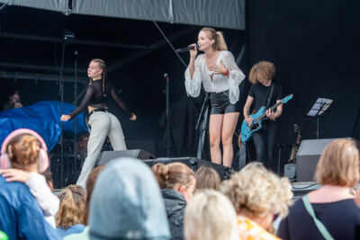 Olivia @ Springtij.live, picture 13, photographed by Dimitri Vanlommel - FrontView Magazine