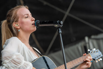 Olivia @ Springtij.live, picture 19, photographed by Dimitri Vanlommel - FrontView Magazine