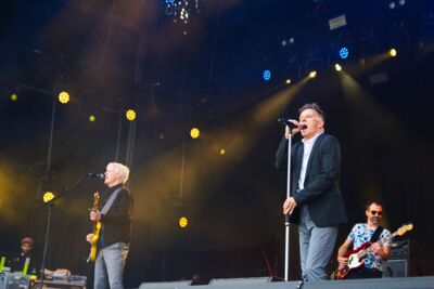 Deacon Blue @ W-Fest zaterdag, picture 21, photographed by Luc Klinckaert - FrontView Magazine