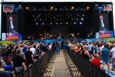 Deacon Blue @ W-Fest zaterdag, picture 23, photographed by Luc Klinckaert - FrontView Magazine