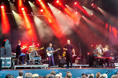Filip Kowlier Live at Rock Ternat, picture 9, photographed by Paul Jongeneelen - FrontView Magazine