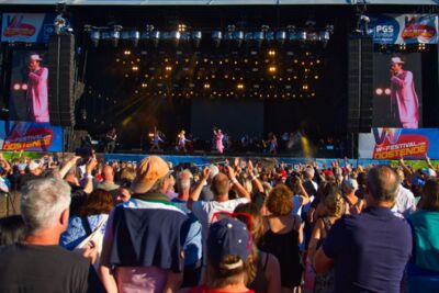 Kid Creole & The Coconuts @ W-Fest vrijdag, picture 23, photographed by Luc Klinckaert - FrontView Magazine