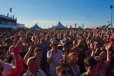 Kid Creole & The Coconuts @ W-Fest vrijdag, picture 28, photographed by Luc Klinckaert - FrontView Magazine