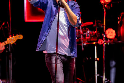 Niels Destadsbader @ Buikrock, picture 4, photographed by Sven Vandervoort - FrontView Magazine
